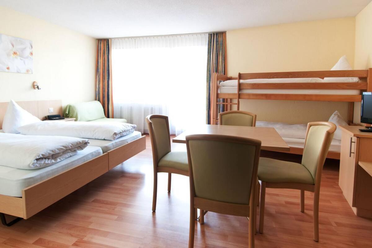 Sherlock Holmes Hotel 3*